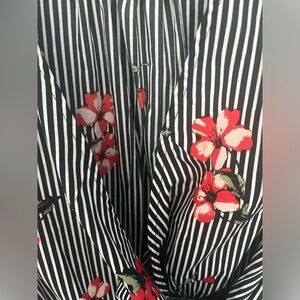 Beautiful multi colored blouse. Size M like new.